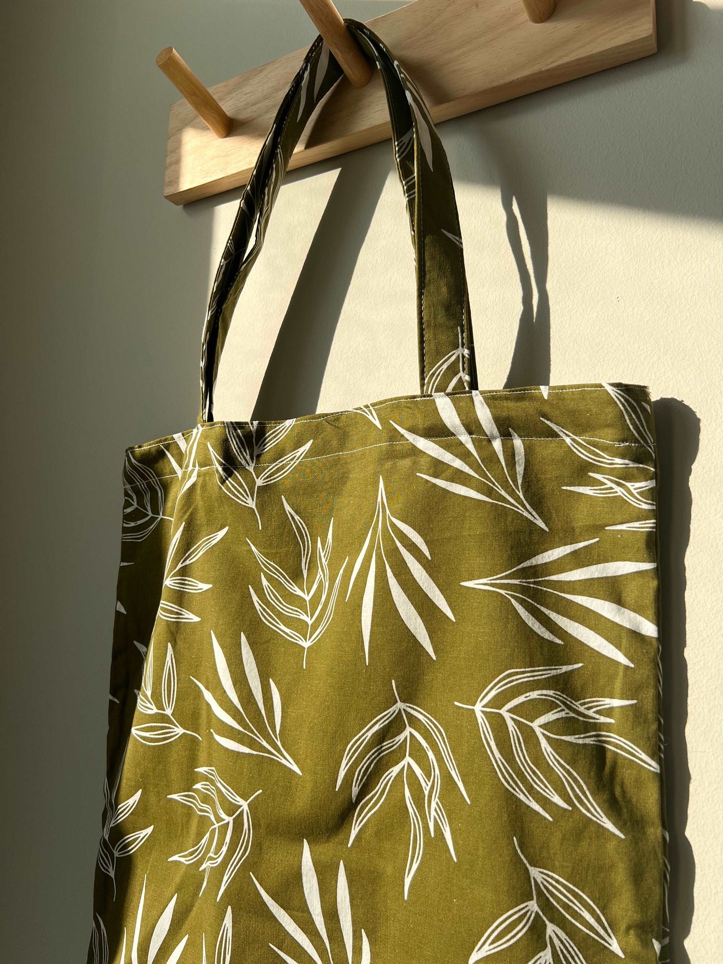 Olive Botanical Classic Tote